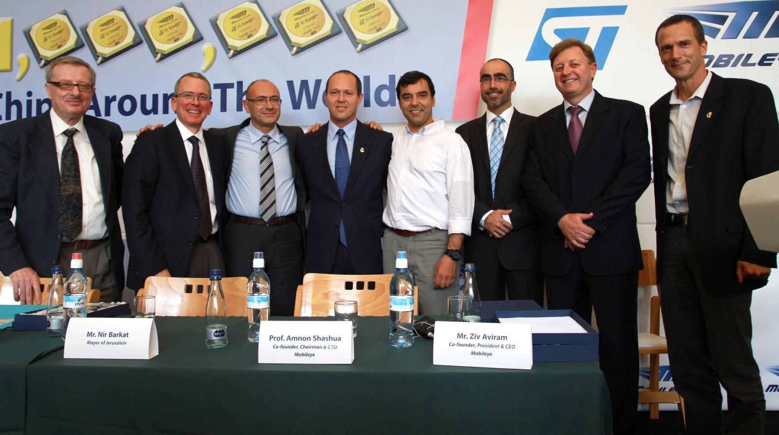 Mobileye与意法半导体(ST)合作研发的驾驶安全