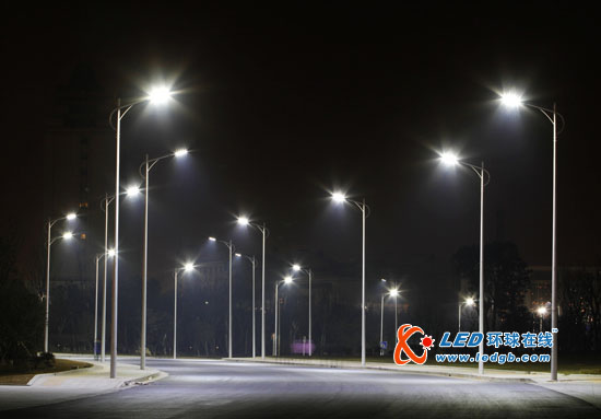 史福特镇江老南徐路LED路灯正式亮灯