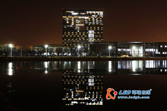 史福特镇江老南徐路LED路灯正式亮灯