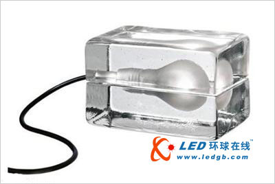 透亮冰块LED灯泡