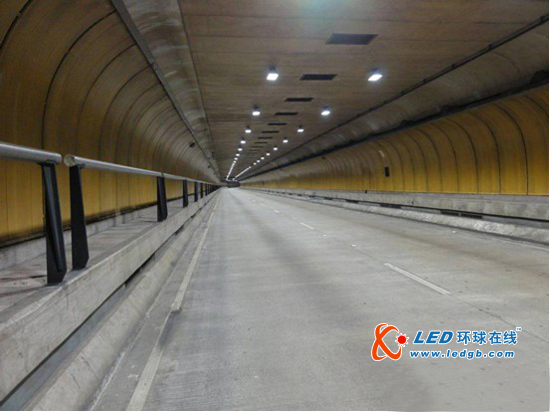 银雨照明LED灯具照亮巴西第一条标志性LED隧道 