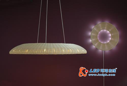 圆形的LED藤条灯