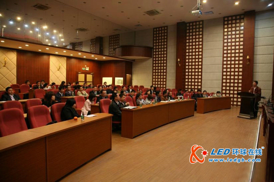 扬帆起航—银雨半导体第一届经销商大会圆满完成