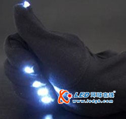 多款极具创意的LED产品赏析：LED发光高跟鞋 耳钉 发光斧 