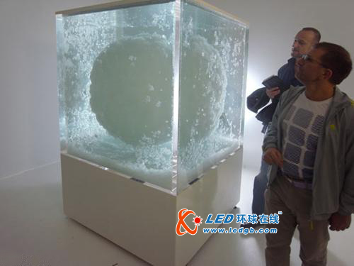 冰雕玉砌的LED水晶吊灯