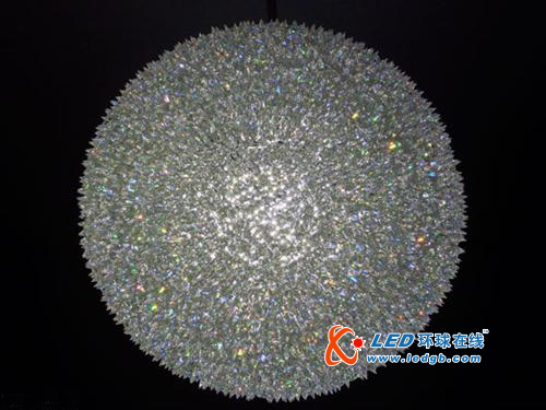 冰雕玉砌的LED水晶吊灯