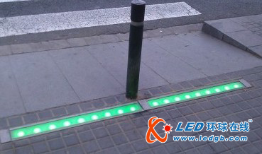 脚下的红绿灯 以欧司朗LED为光源的DSTA 警示“光带”
