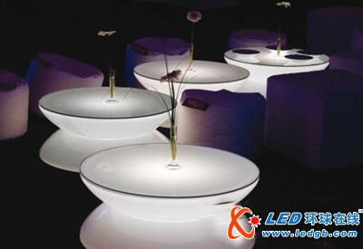 如此多彩的LED发光茶几