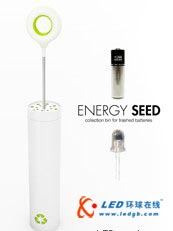 一举两得的妙用 用废旧电池点亮的LED路灯