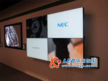 首次采用LED背光 NEC发布超窄边显示器X551UN