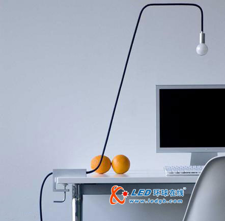 简约线条LED灯泡台灯 