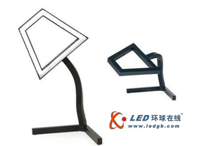 手绘线条LED台灯