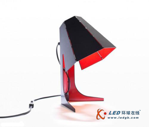 灯中钢铁侠  全金属LED台灯