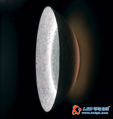 月食造型的LED魔镜