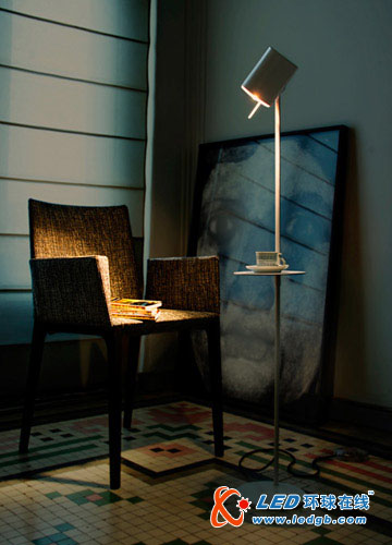 雕刻时光 非常实用的托架落地灯