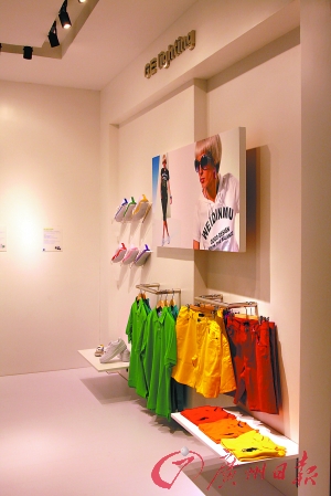 LED的商业展示空间。