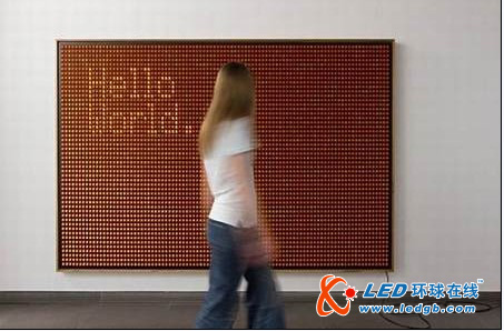 用5000个开关做成的电子显示屏