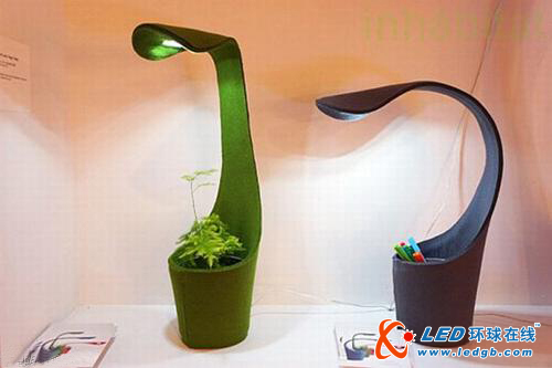 给室内植物带来阳光的LED台灯