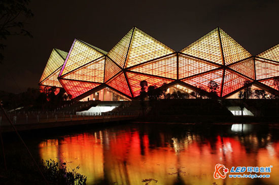 科锐携手月霞极目点亮世界大学生运动会