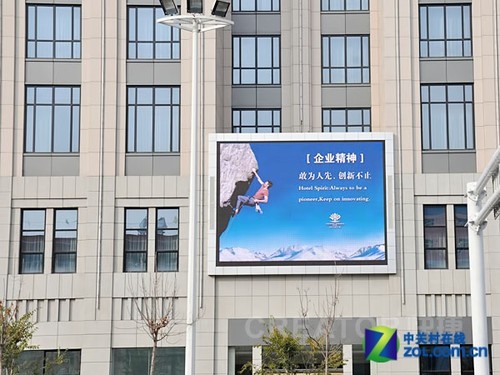 户外显示屏 快捷P16助阵新疆石油大厦 