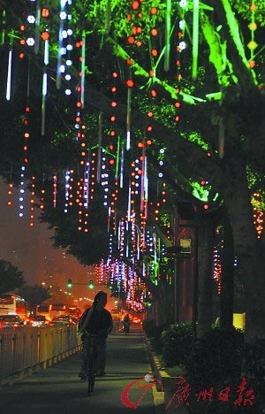 天河路上的“火树银花不夜天”