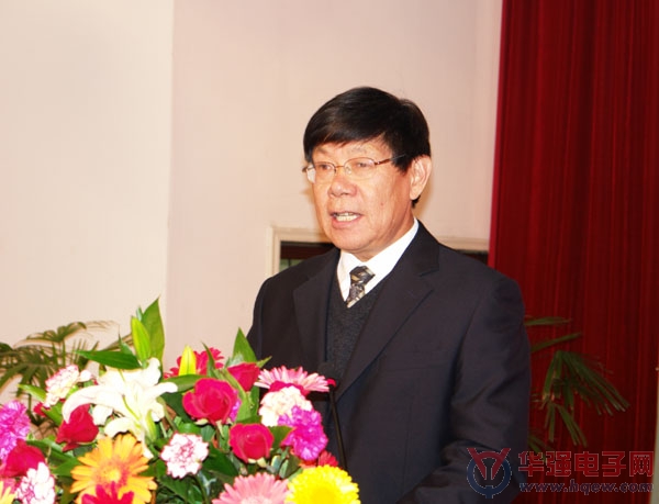 华天老总_厦门华天涉外学院图片