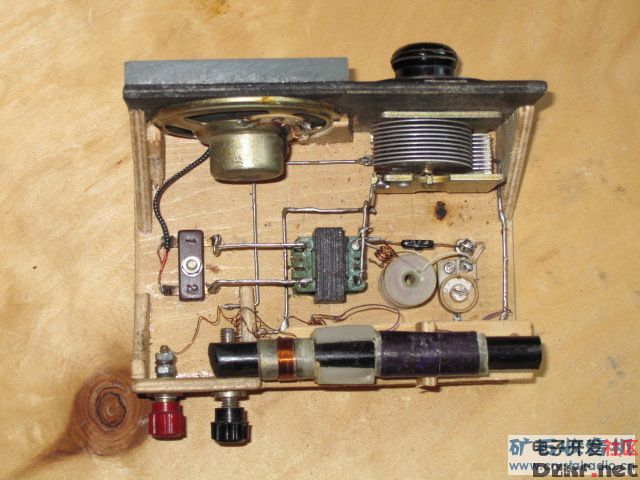 汽车收音机电路图_收音机电路图