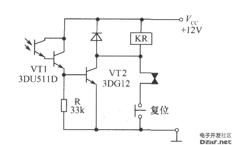 光敏三极管组成的带自锁功能的光控继电器开关