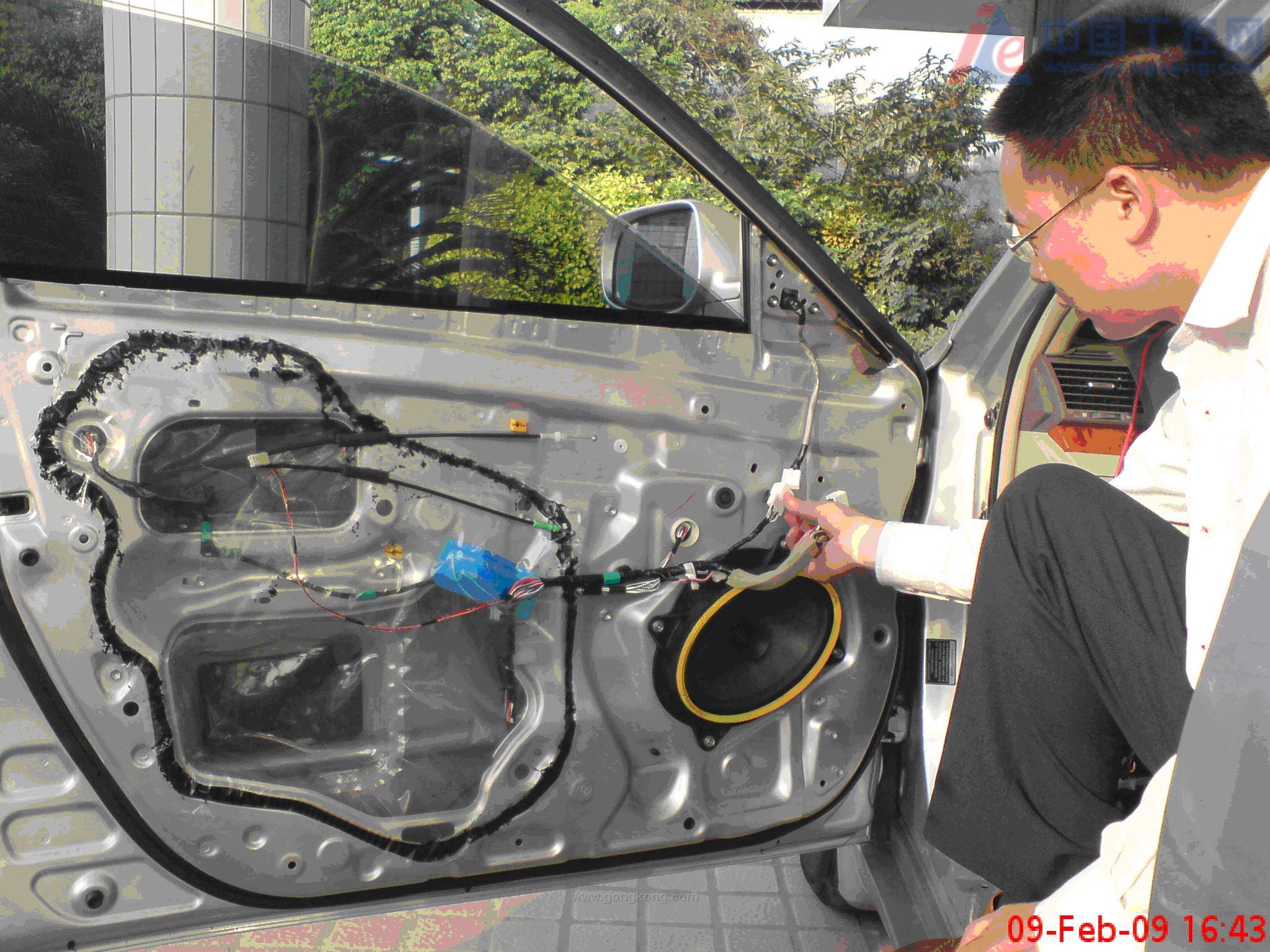 丰田凯美瑞中控门锁CAN总线解决案例---Kvas