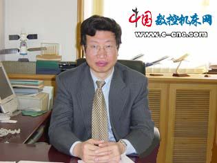 国家发展和改革委员会高技术产业司綦成元副司