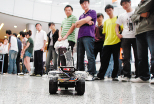 天津工大与台湾盛群半导体公司联手举办大学生