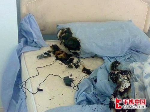 手机放哪儿最安全?电池爆炸真可怕 (图)_电子设